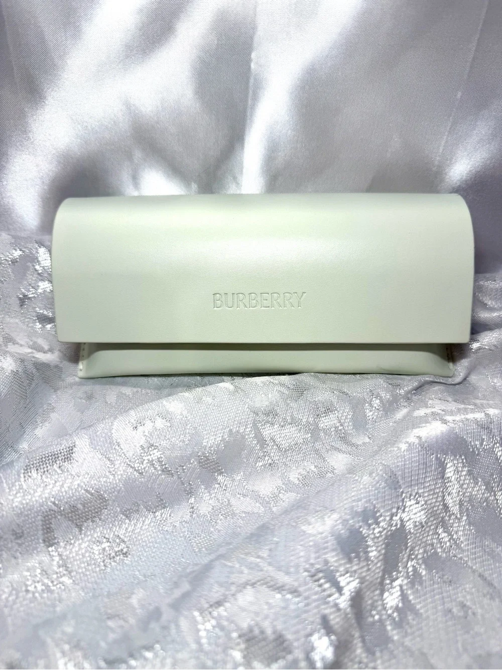 Burberry Cream Leather Eyewear Case NWOT